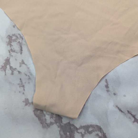 Everlane Underwear Women Seamless Panty Invisible Renew Thong High Cut - Picture 5 of 11